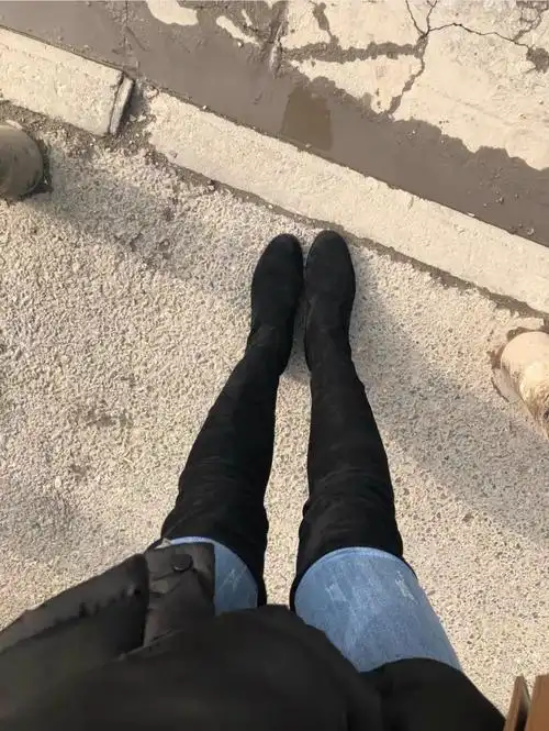 女生穿靴子真的会脚臭么? - 知乎