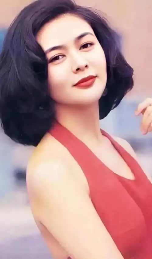 "关之琳魅力巅峰:一组照片揭示女性韵味真谛"