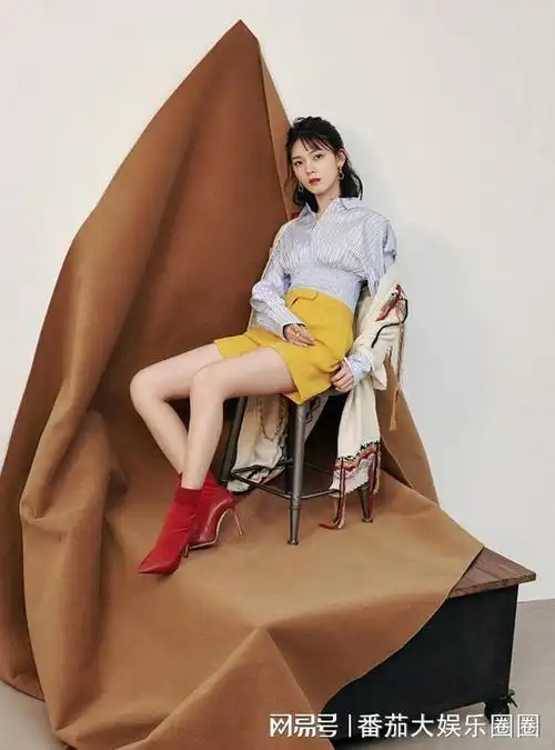 陈瑶大片优雅知性裸背身材线条柔美性感身材太抢镜了