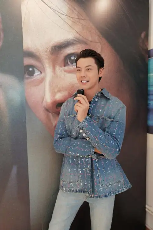 林超贤张家辉为陈伟霆庆生##陈伟霆1121生日快乐