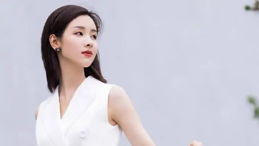 为什么陈都灵会成为烂片之王?