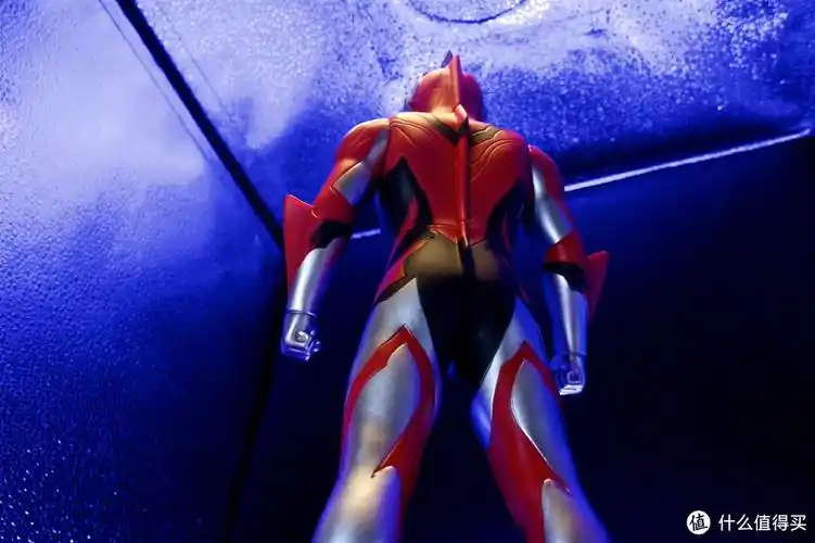 融合与我携手战斗吧灵动创想捷德奥特曼参上