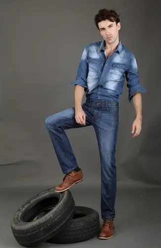 牛仔服装承招分销批发 男士牛仔裤秋冬款 男裤子商务牛仔裤男906