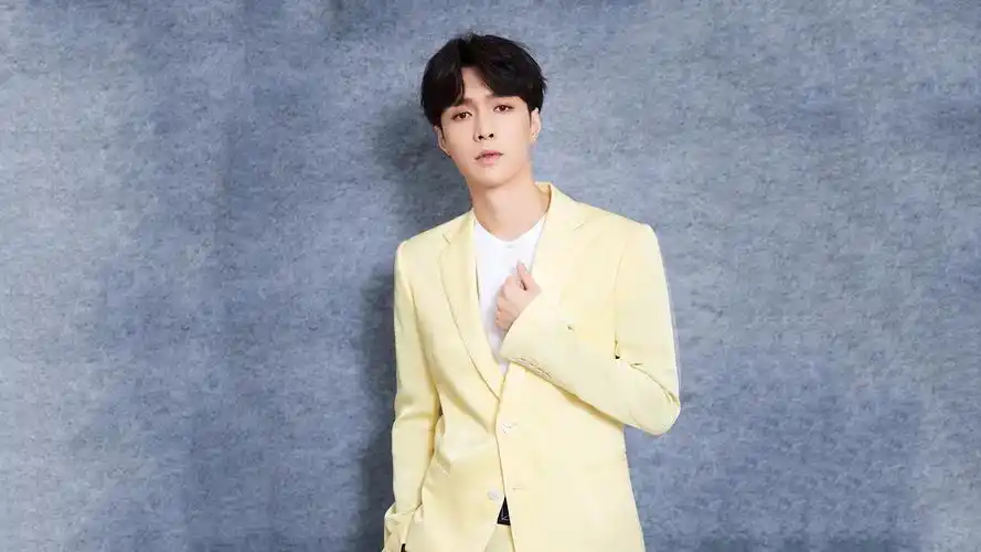 张艺兴(明星静态壁纸) - 静态壁纸下载 - 元气壁纸