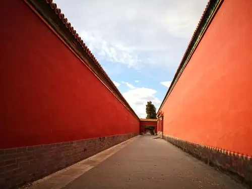 一入宫墙深似海