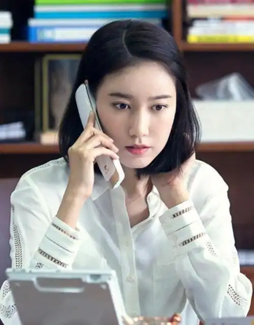 演员高露是靳东的亲妹妹因知否走红老公至今成谜