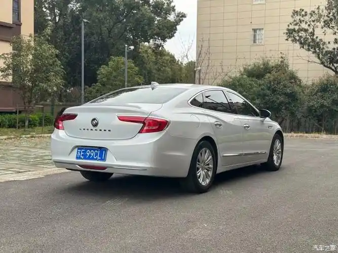 新到17年别克君越20t精英版一手车5万公里原版原漆