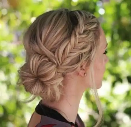 女生简单编发发型图解:解锁优雅编发让发型更有创意