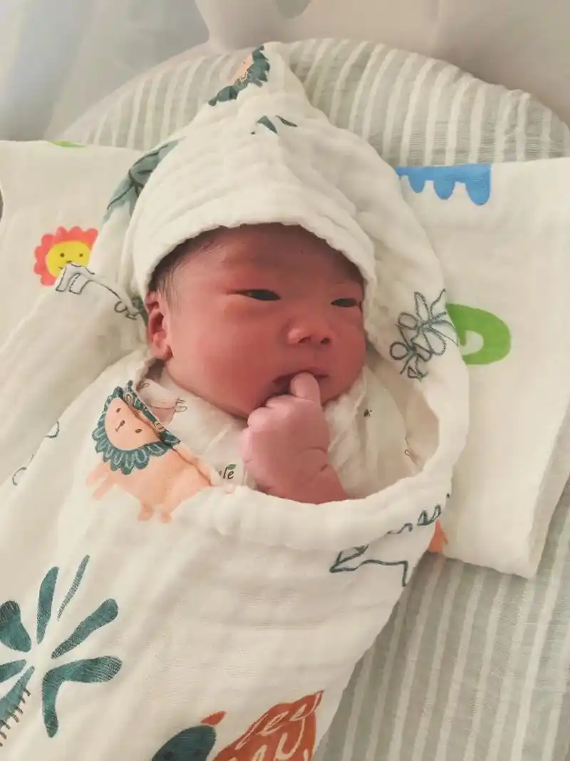 从出生到现在8个月了.回顾你的照片,太多 - 抖音