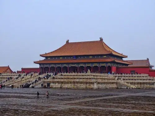 太和殿俗称金銮殿,为中国古代宫殿建筑之精华,东方三大殿之一.