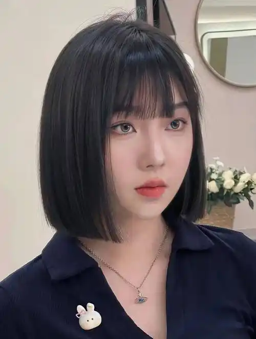高考后剪一款"超a高级感十足的一刀切短发"真的绝绝子!