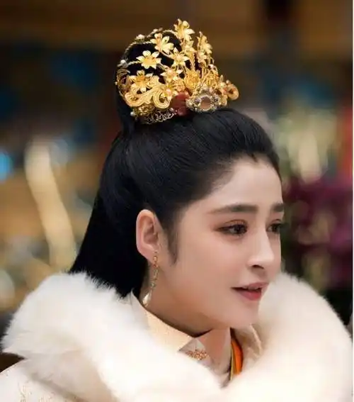 原创古装女明星最美侧颜照赵丽颖可爱杨幂清丽张馨予惊艳你喜欢谁呢