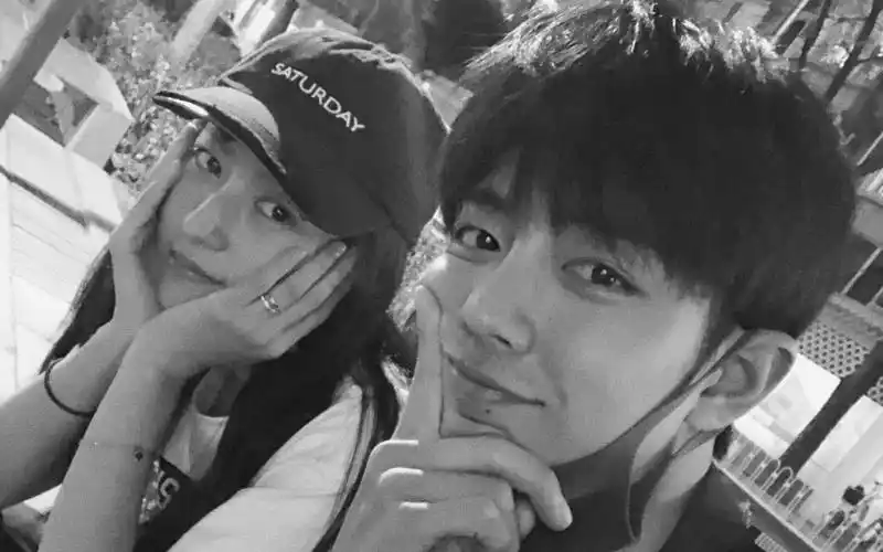 【肖战×周雨彤】你是对的人 赠:阡玦_哔哩哔哩_bilibili