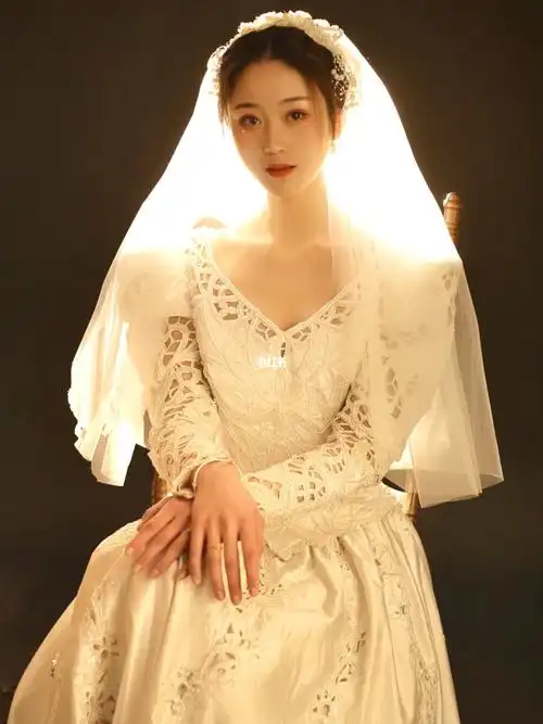 一个人的婚纱照