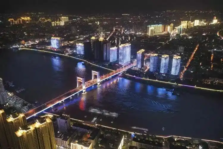 80岁的陈定模与今日正式成立的龙港市_苍南县