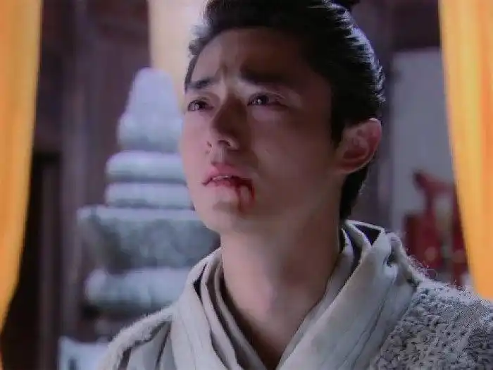 你是《仙剑奇侠传三》中的蜀山派大弟子徐长卿,是《花千骨》中的长留