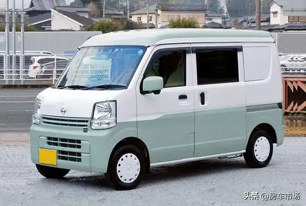 1,尼桑小型面包车