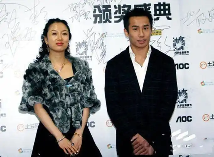 2008年,肖钦在北京奥运会上夺得鞍马冠军,迎来了自己的高光时刻.