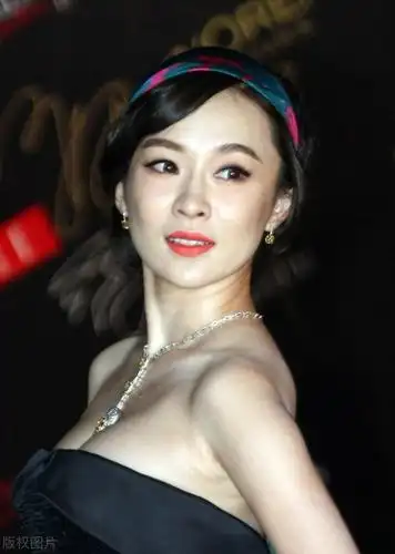 霍思燕亮相,穿着漂亮,太显气质了