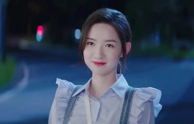 个人截修图78剧名:只是结婚的关系角色:顾兮兮演员:王玉雯代表作