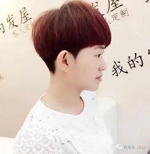 春天流行"蘑菇头"