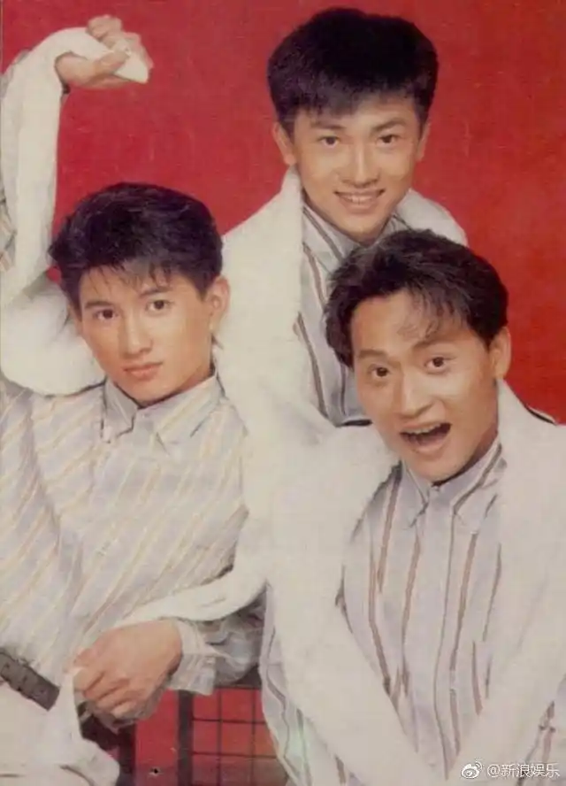 苏有朋晒小虎队旧照引回忆杀,网友:吴奇隆当年帅爆了!