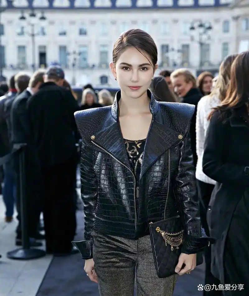 这个角度看侯佩岑和昆凌的"彩虹图"八卦