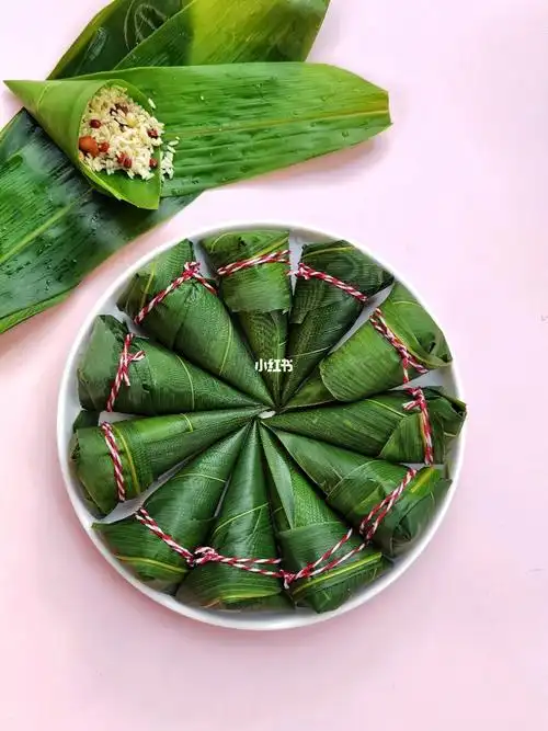 三角粽包法,也叫牛角粽