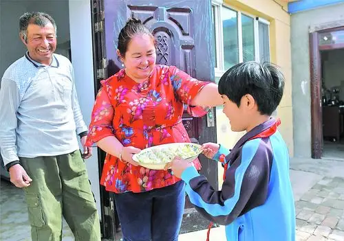 【民族团结一家亲】家长里短邻里情