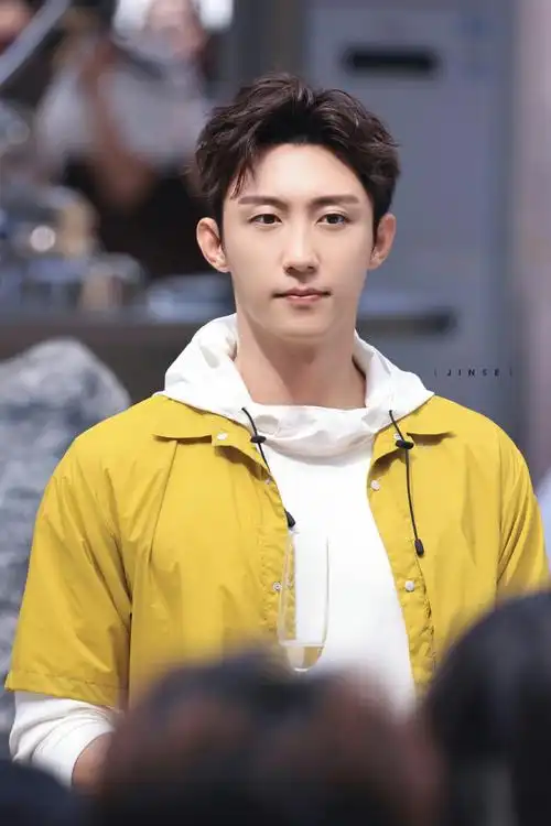 黄景瑜昨天霸总今天男大##黄景瑜深圳线下活动状态