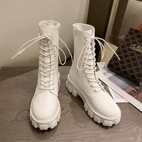 述雅白色马丁靴女2021新款英伦风帅气机车靴子中筒靴短靴子女春秋单靴