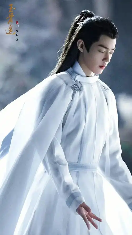 肖战时影# #肖战玉骨遥# 白衣翩跹,温润如玉的时影大神官 - 抖音