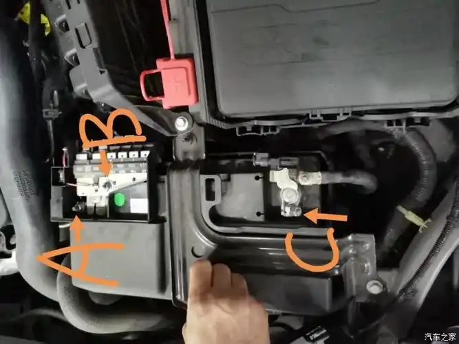 请教2017新君威20t的电瓶正负极