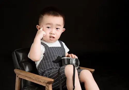 3到5岁男孩最新平头造型 清爽简单的短发轻松打造小小男子汉_发型师姐