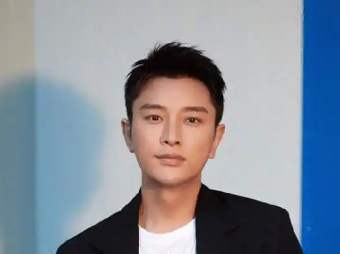 剧官宣,主演全是实力派演员,下一部爆款剧预定了_郭京飞_家族_贾乃亮