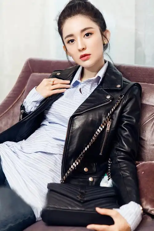 韩版蛇形耳环女镶钻个性创意动物纯银防过敏耳钉气质潮人精灵耳饰