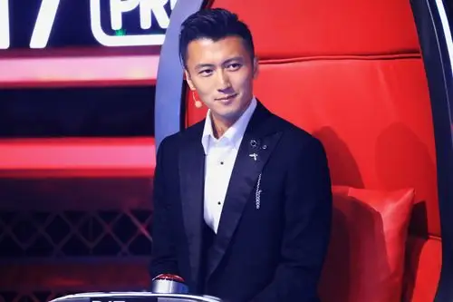 谢霆锋和王菲复合多年,为何还不肯结婚?老梁一语中的道出真相