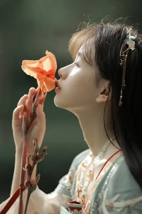 赠尔金铃 一步一响  古风美女_二次元少女图,大胸美女,高清壁纸合集