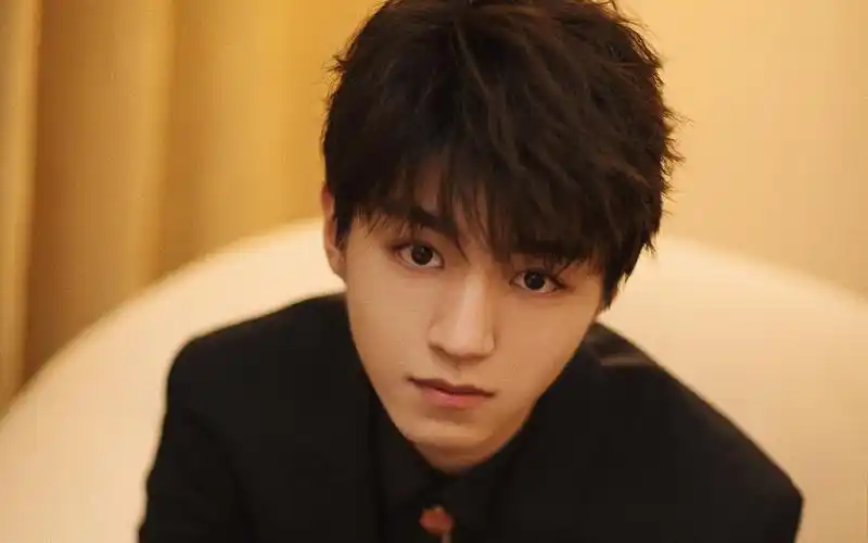 tfboys王俊凯帅气写真高清电脑壁纸