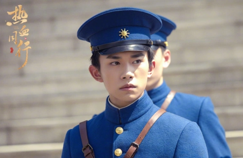 热血同行:易烊千玺打戏超帅,拔枪翻车笑场了,反差萌乐坏粉丝