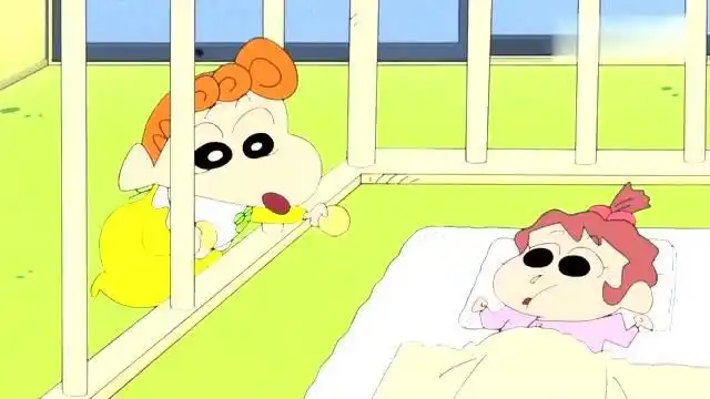 蜡笔小新:小葵照顾婴儿的方式好特别,不过挺有效的
