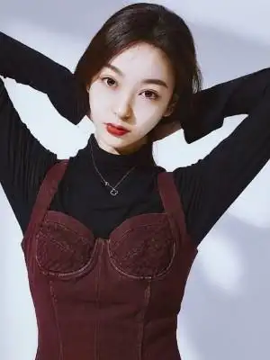 中国内地女演员田轩宁,是嘉行传媒旗下的艺人