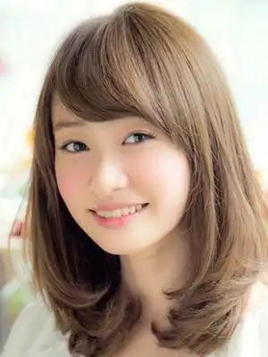 胖脸女生适合什么刘海 适合胖脸留的刘海图片