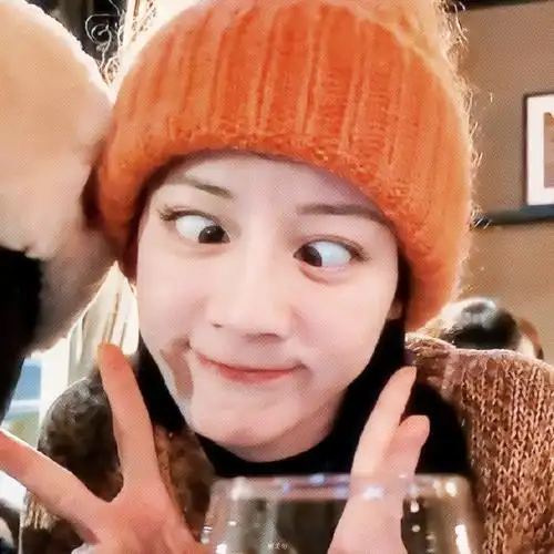 「迪丽热巴头像大放送」96花少badada可爱瞬间#迪丽热巴给花少团买