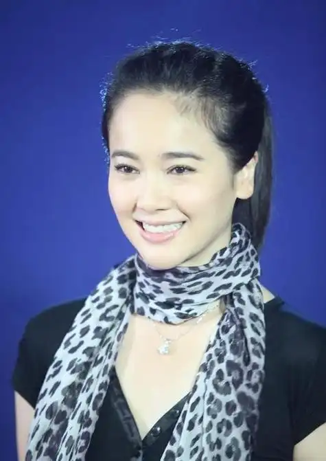 《天道》被禁10年,左小青的牺牲:浑身赤裸求爱,为过审篡改结局