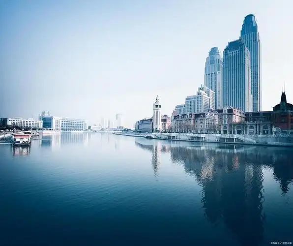 天津之眼:俯瞰城市美景,感受摩天轮带来的震撼