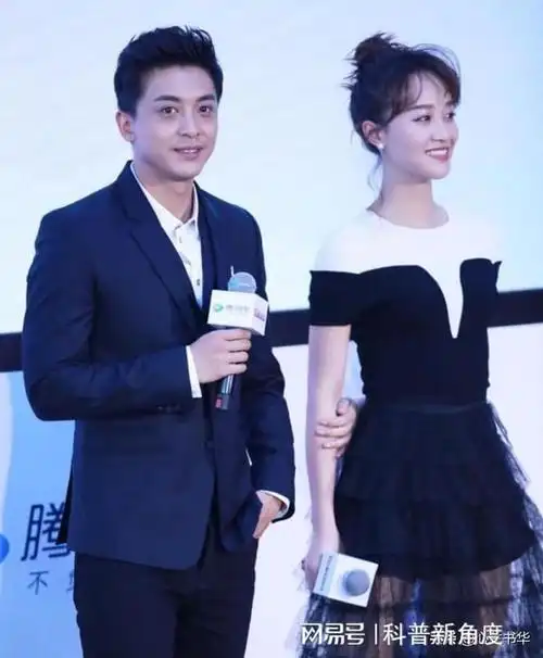 事实证明,33岁无人敢娶的蓝盈莹,已经彻底活成了一个"笑话"|曹骏|吴昕