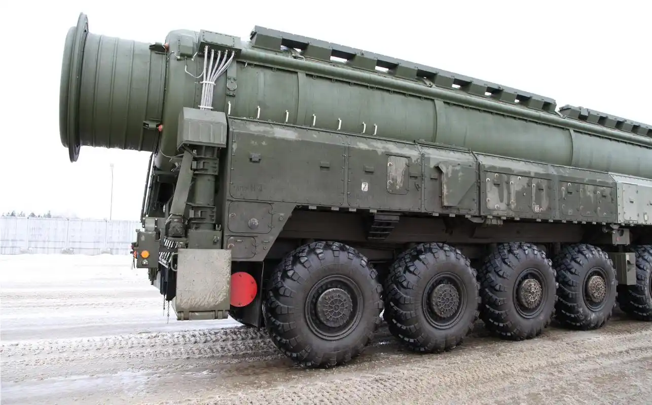 俄罗斯核打击力量的核心,与"白杨"师出同门,发射方式独具一格_布拉瓦
