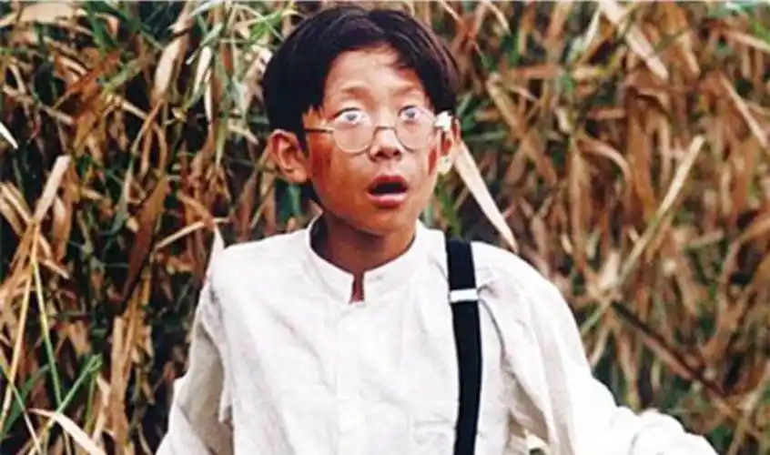 01张一山自出道就一直是备受关注,童星时期也是非