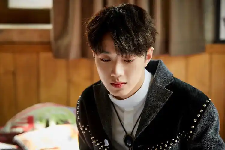 赖冠霖 - 堆糖,美图壁纸兴趣社区